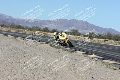 media/Dec-04-2025-Racers Edge (Thu) [[5ebc9f124d]]/2-A Group/1-Session 2 (Turn 7 Inside)/